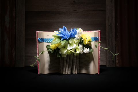 Red Brick Wreaths Wildflower Whimsy Book Arrangement