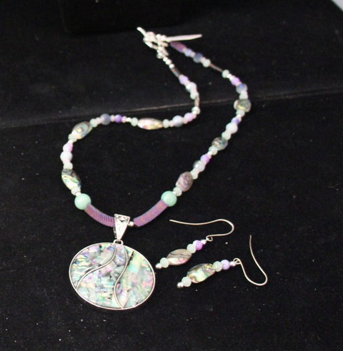 Outrageously Millie Abalone Trishell Pendant Jewelry Set