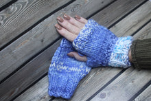 Load image into Gallery viewer, Light Blue Fingerless Mitts Size OSFA Acrylic Knitted Gloves
