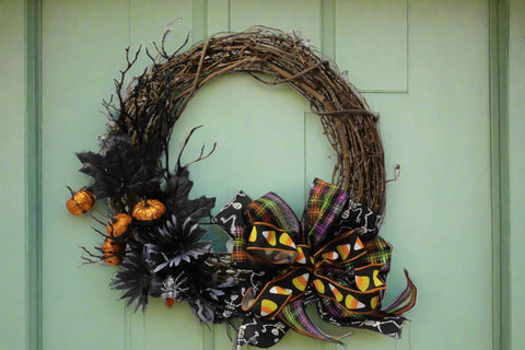Trick-or-Treat Bow Wreath
