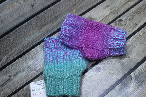 Fuschia & Lt. Green Fingerless Mitts Size OSFA Acrylic Knitted Gloves