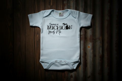 Blue 12-18 mths Someone in Michigan Baby Onesie from Center Road Studio