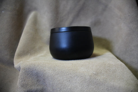 White Peach Scented Candle by Cattleya Flames