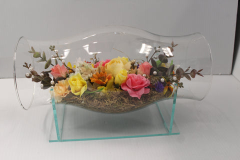 Red Brick Wreaths – Floral Glass Centerpiece