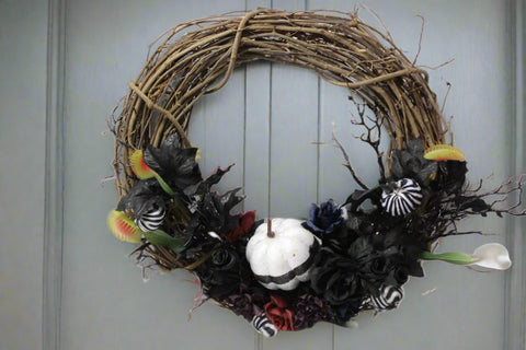 Hauntingly Fun Halloween Wreath