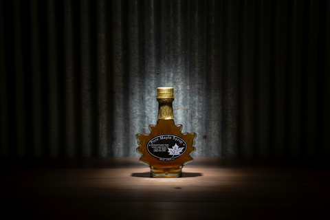 3.38 A Pure Michigan maple syrup Glass leaf bottle - Golden