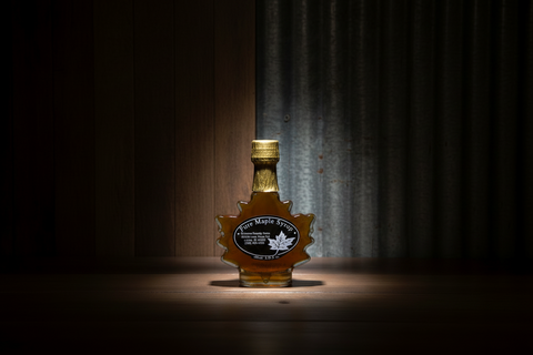 3.38 A Pure Michigan maple syrup Glass leaf bottle - Golden