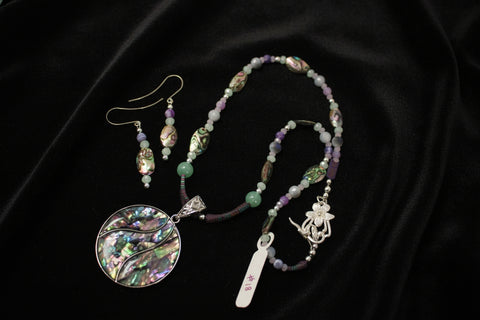 Outrageously Millie Abalone Trishell Pendant Jewelry Set