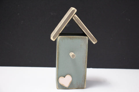 Rustic Mini Birdhouse with Heart Accent – by Fine Craft by Etti