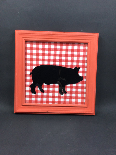 Pig Silouette by Plum Pallet